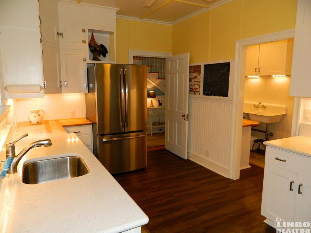 kitchen1 14 PENNSYLVANIA AVENUE   Rental Property