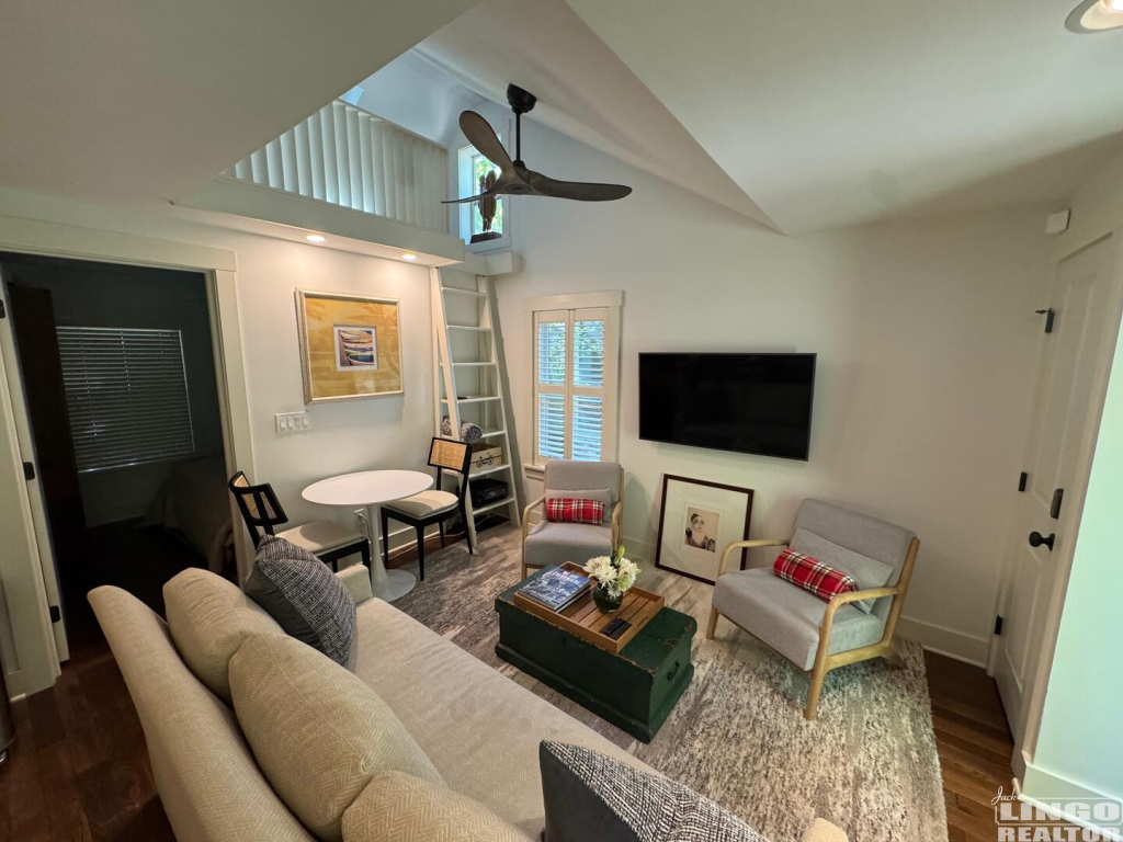 image14 164 HENLOPEN AVENUE #2  Rental Property