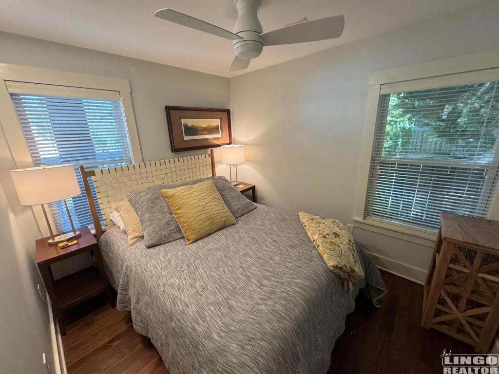 image4+(5) 164 HENLOPEN AVENUE #2  Rental Property