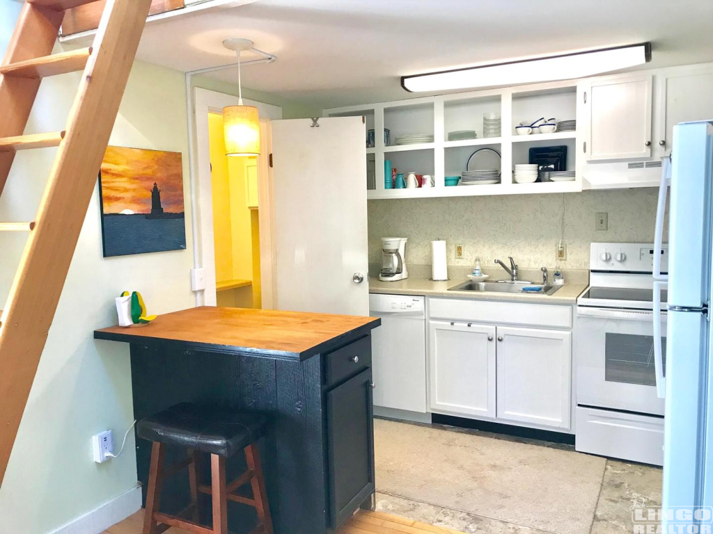 34bkit2 32B DELAWARE AVENUE  Rental Property