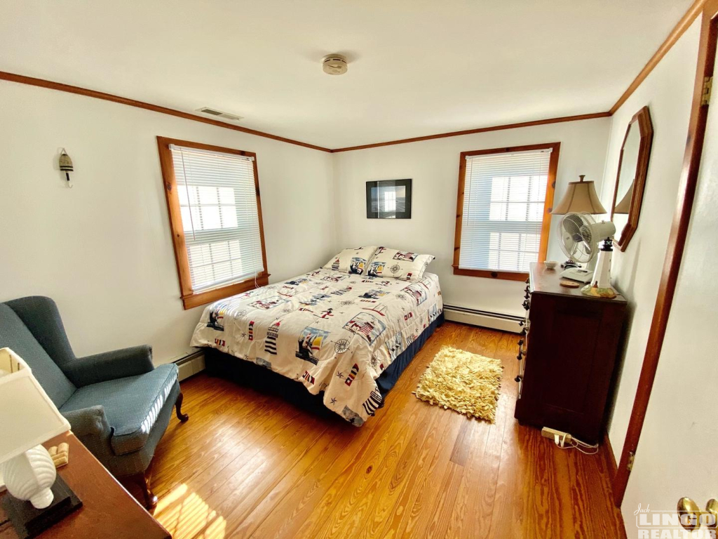 105br3 105 PARK AVENUE  Rental Property