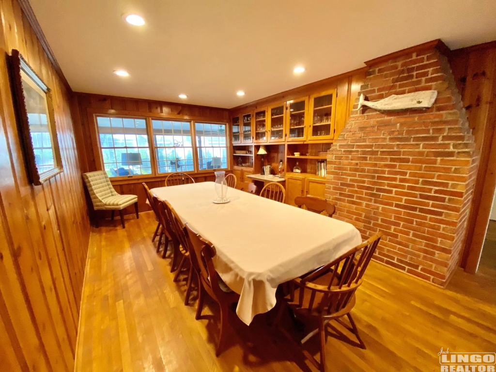 105dinroom 105 PARK AVENUE  Rental Property