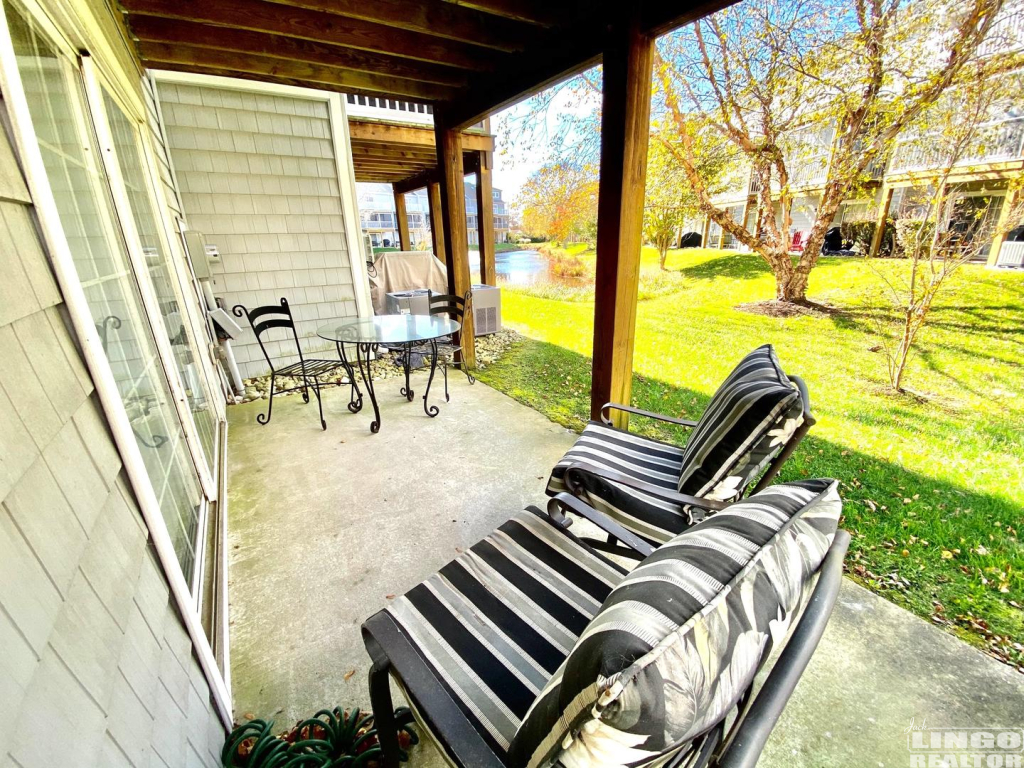 1clpatio 1 CANAL LANDING COURT  Rental Property