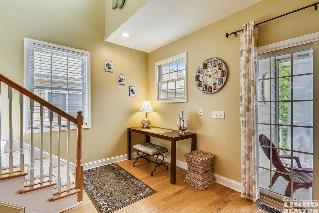 Main+Level-Desk-_DSC5384 506F REHOBOTH AVENUE  Rental Property