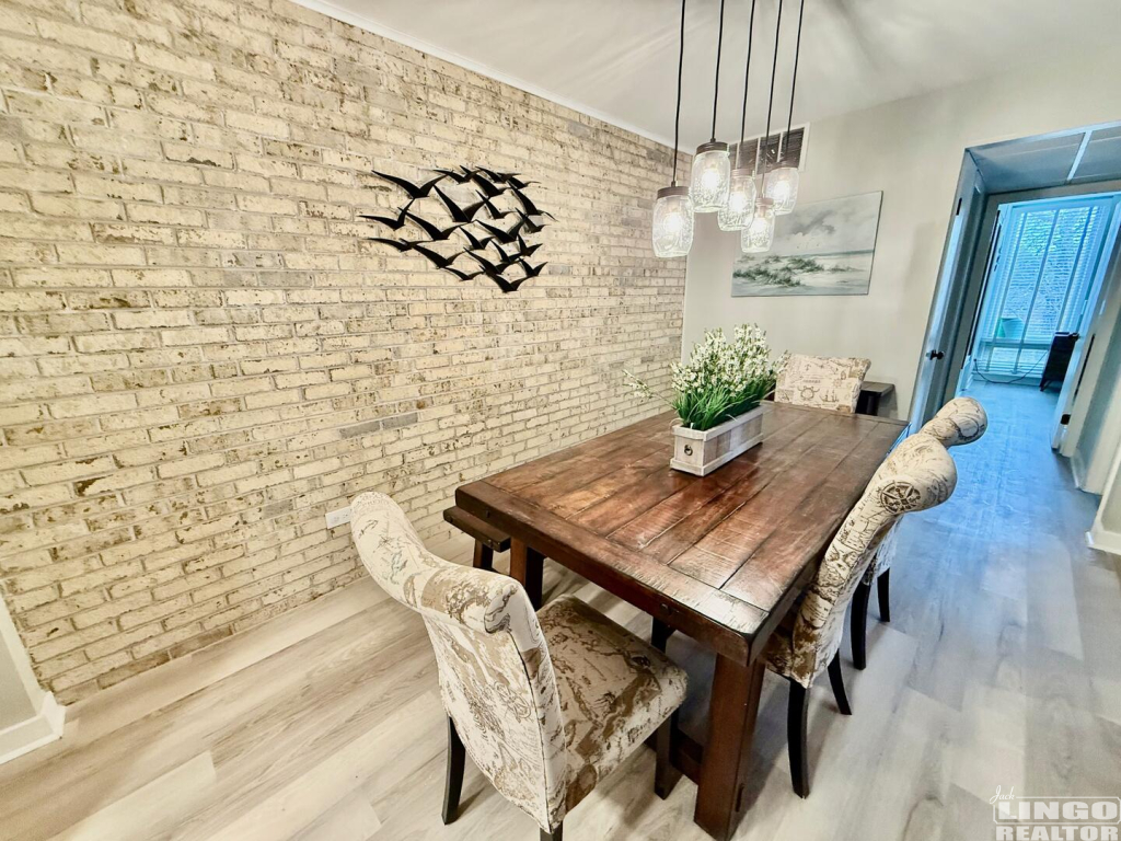 IMG_2036 204 THE CREST  Rental Property