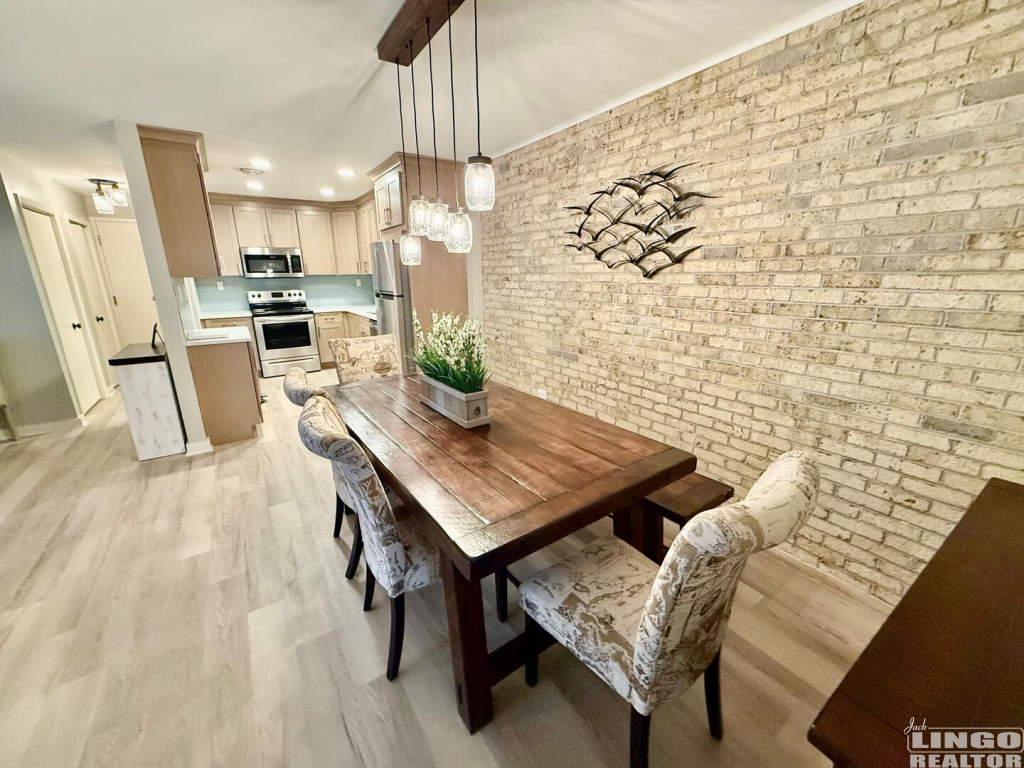 IMG_2040 204 THE CREST  Rental Property