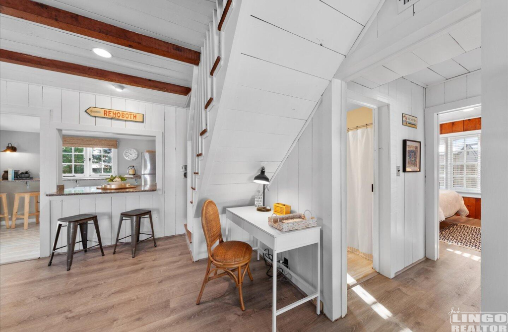 10 54 KENT STREET  Rental Property