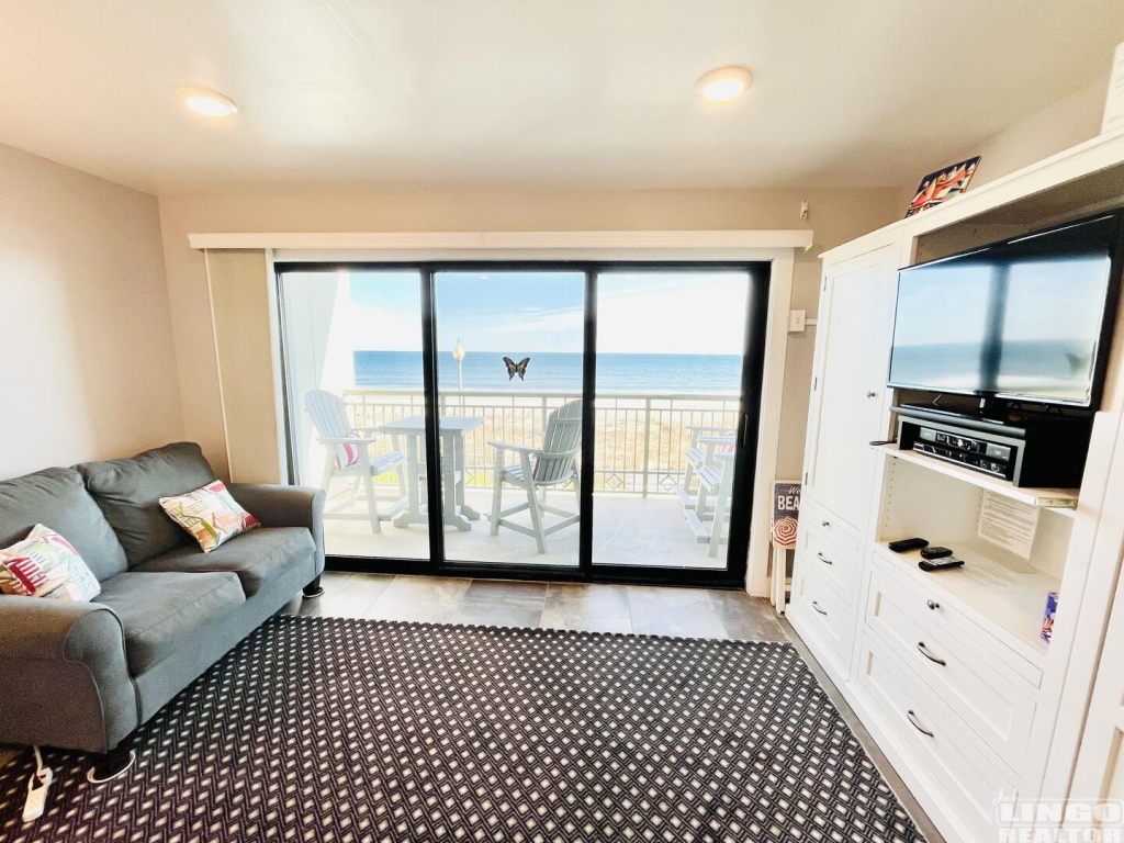 213 EDGEWATER HOUSE Rental Property