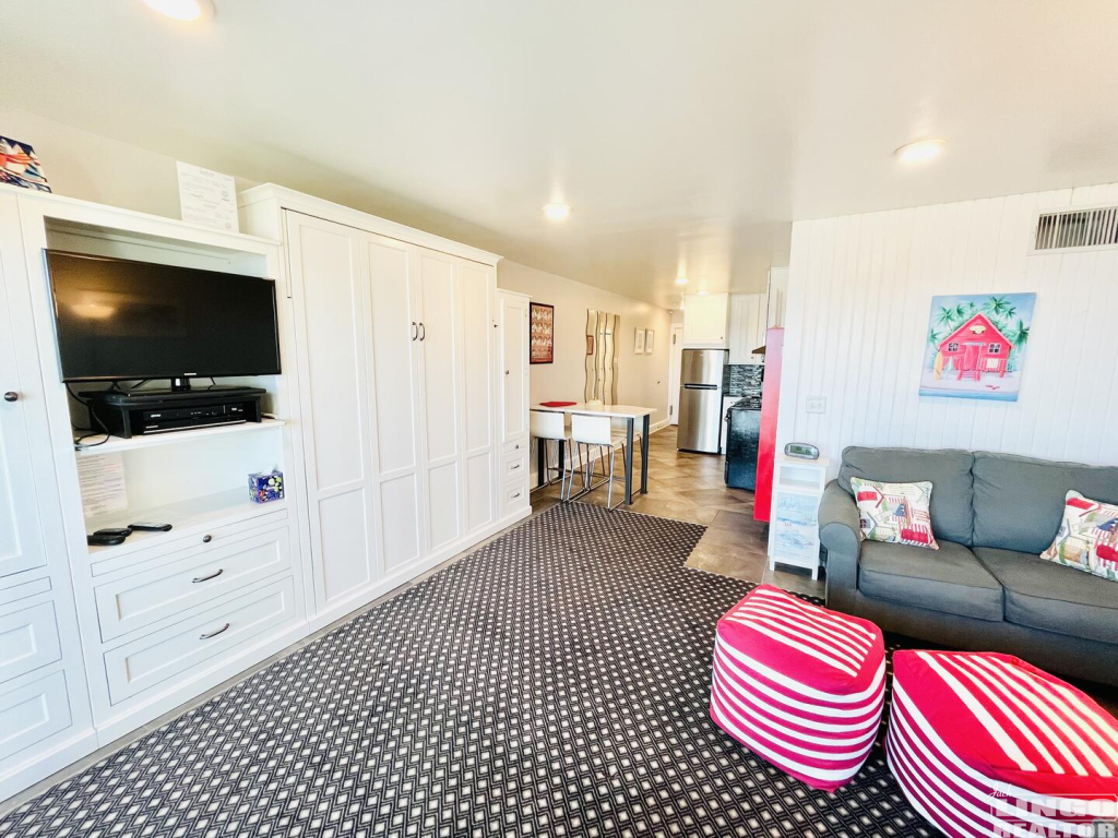 213 EDGEWATER HOUSE Rental Property