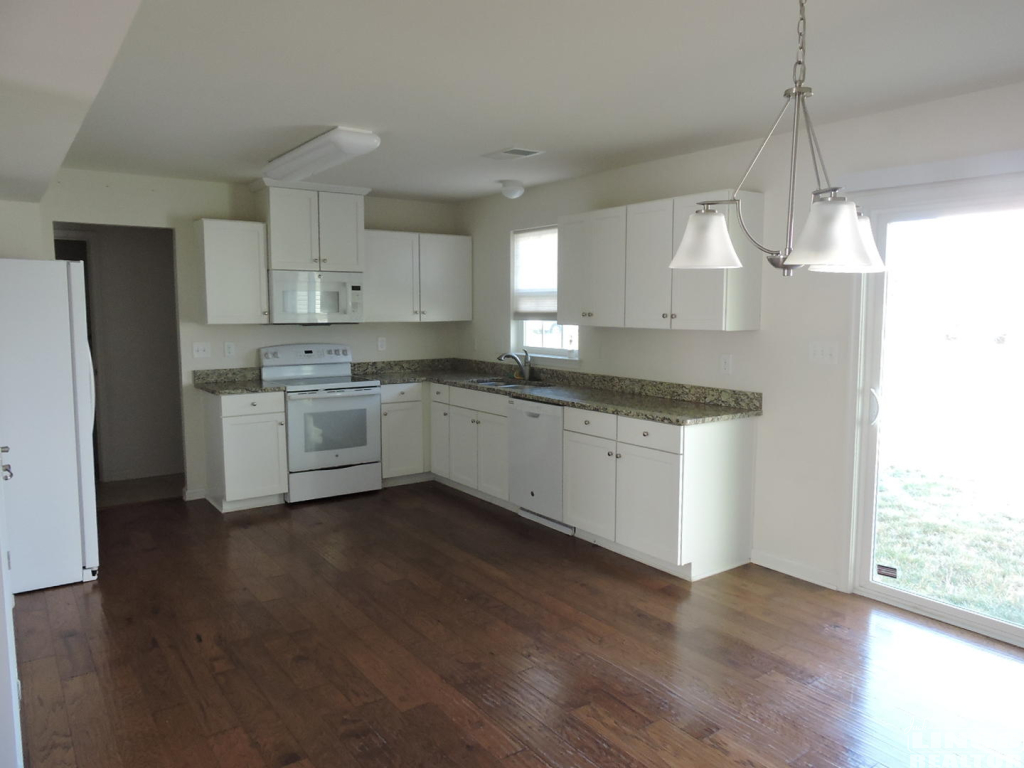 kitchen146 147 BOBBY'S BRANCH RD Rental Property