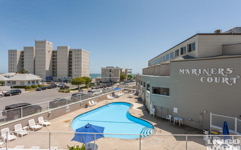 Mariner_Court_204_(10) 220 MARINERS COURT  Rental Property