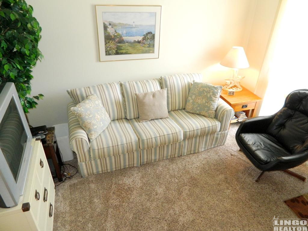 Mariners_220_den1 220 MARINERS COURT  Rental Property