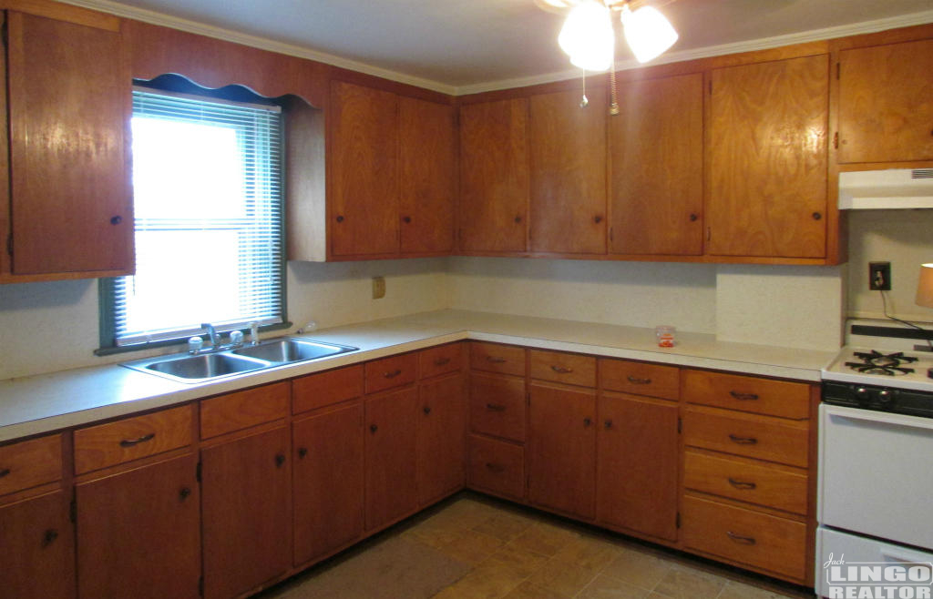 Kitchen 320 MULBERRY STREET Rental Property