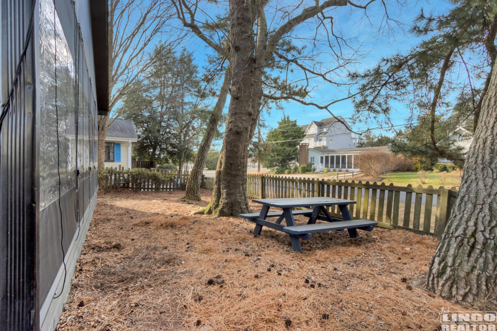 006_img_9210_959 1600 BAYARD AVENUE  Rental Property