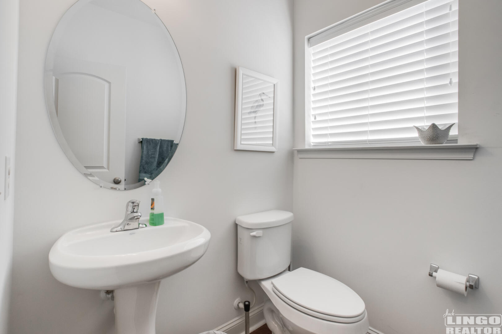 019_img_2741_653 19796 KEYSTONE DRIVE Rental Property
