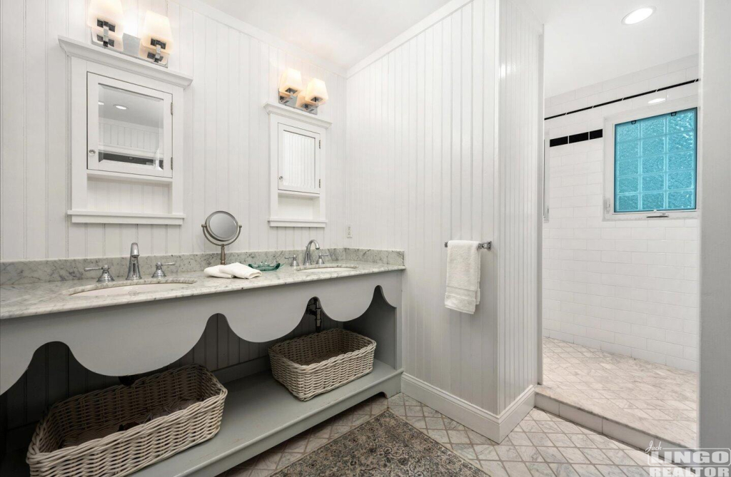 59 92 SUSSEX STREET (REAR HOUSE)  Rental Property