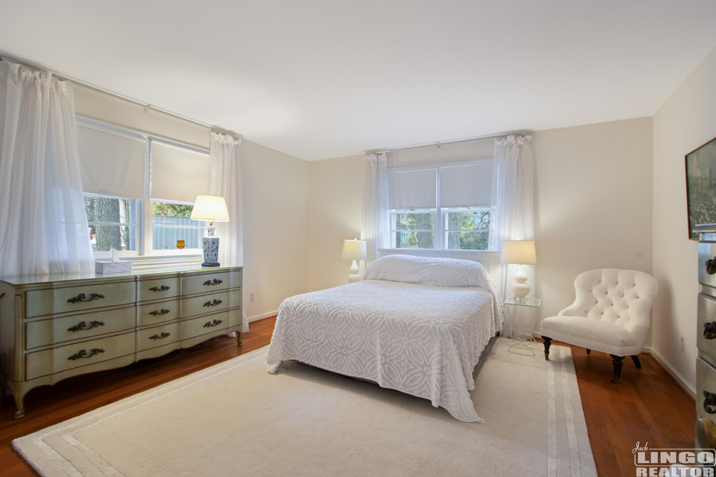 img_9827 38 ROLLING ROAD  Rental Property