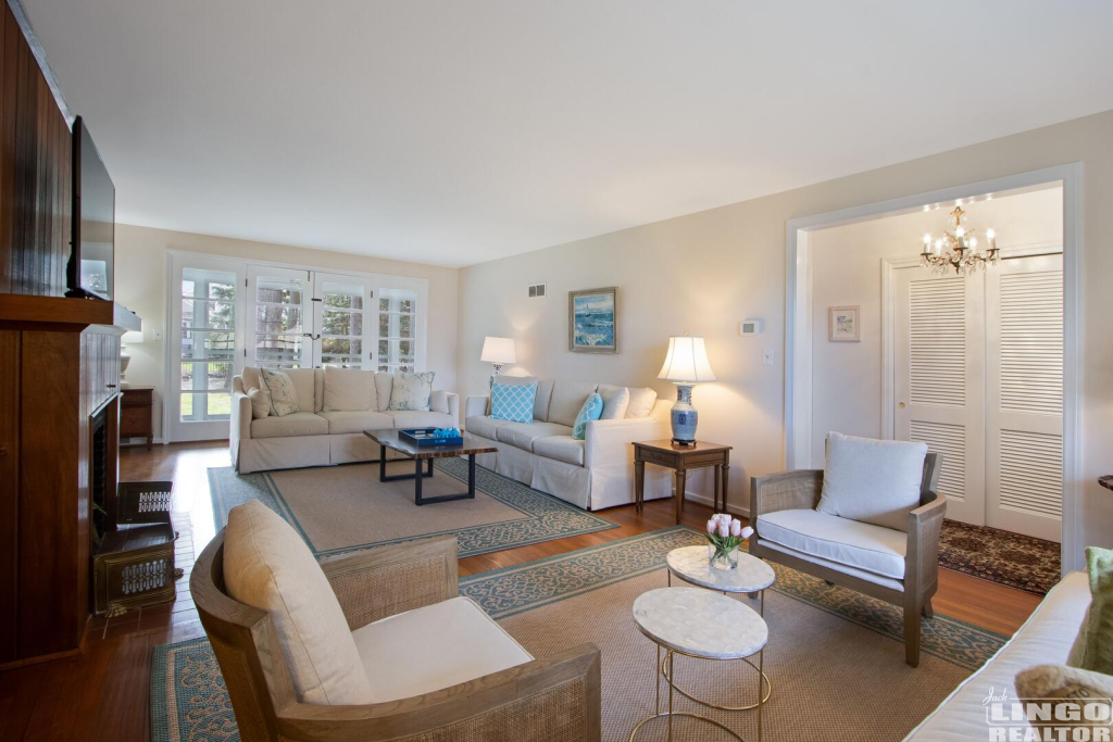 img_9848 38 ROLLING ROAD  Rental Property