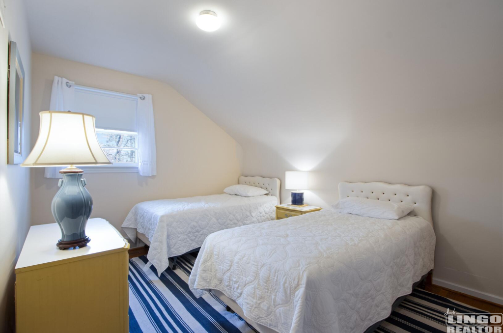 img_9884 38 ROLLING ROAD  Rental Property