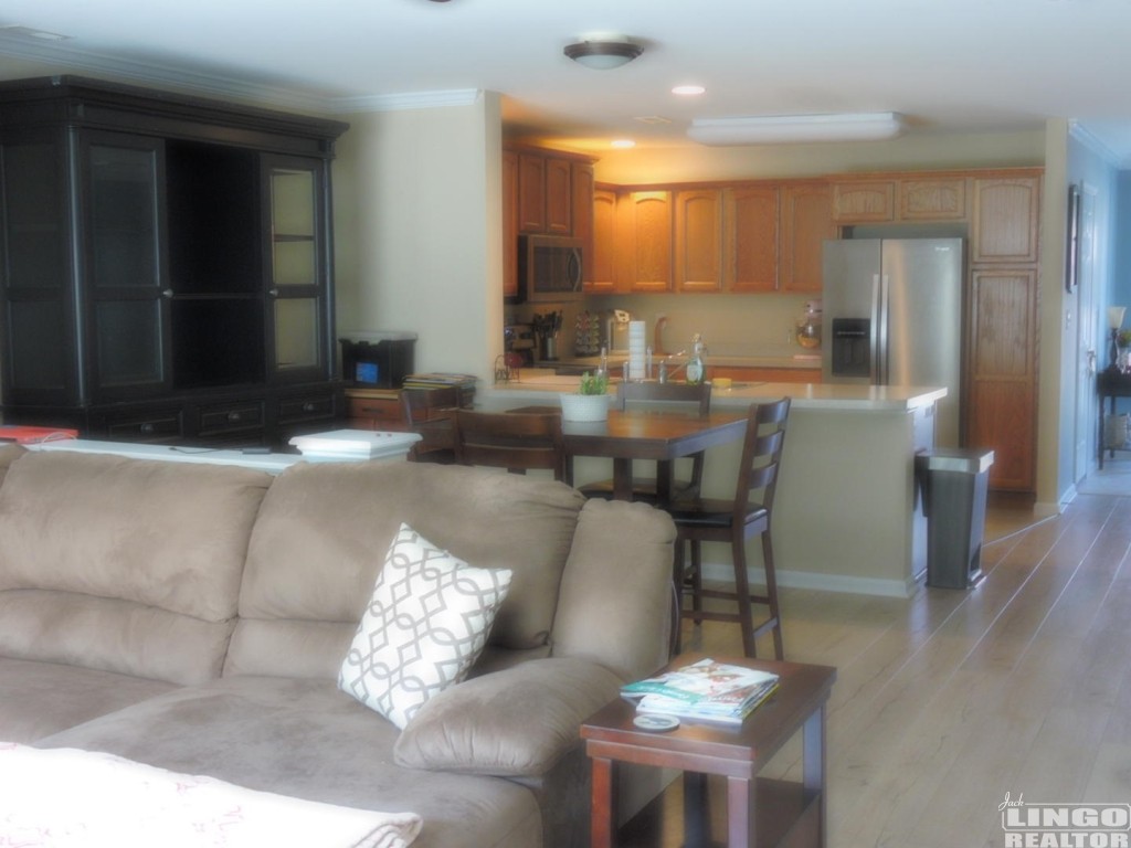 LR-Kitchen 29633 Sawyer Loop Rental Property