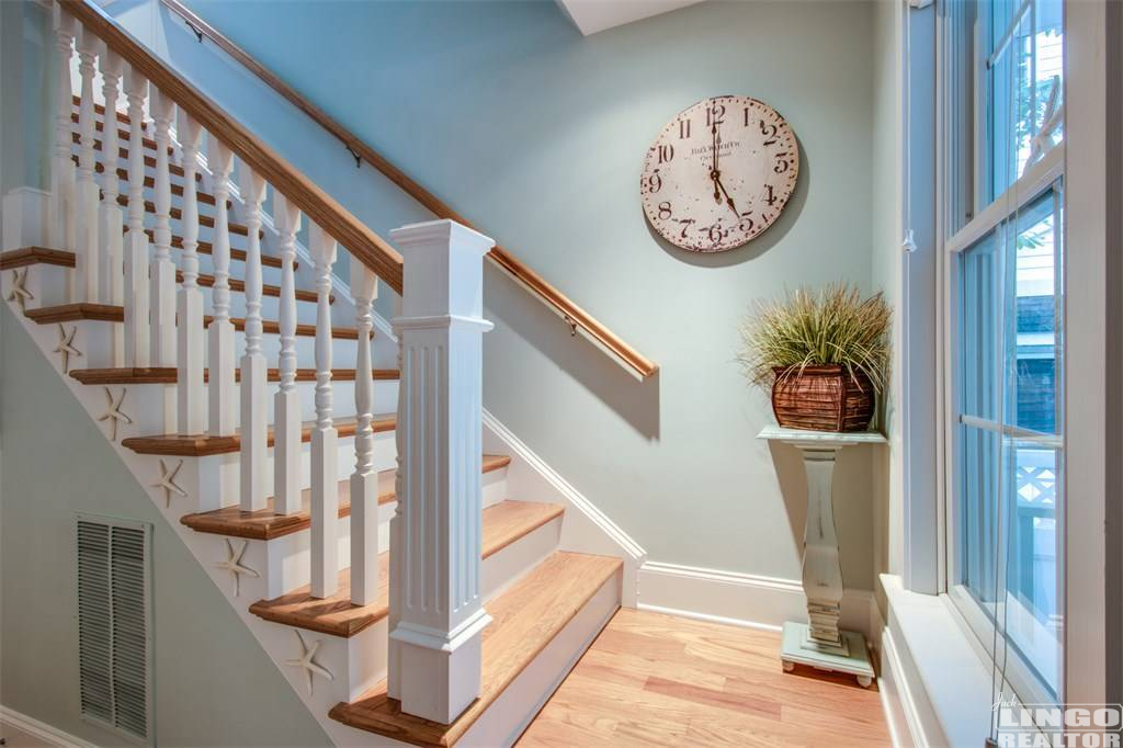 109stairs 109 COLUMBIA AVENUE   Rental Property