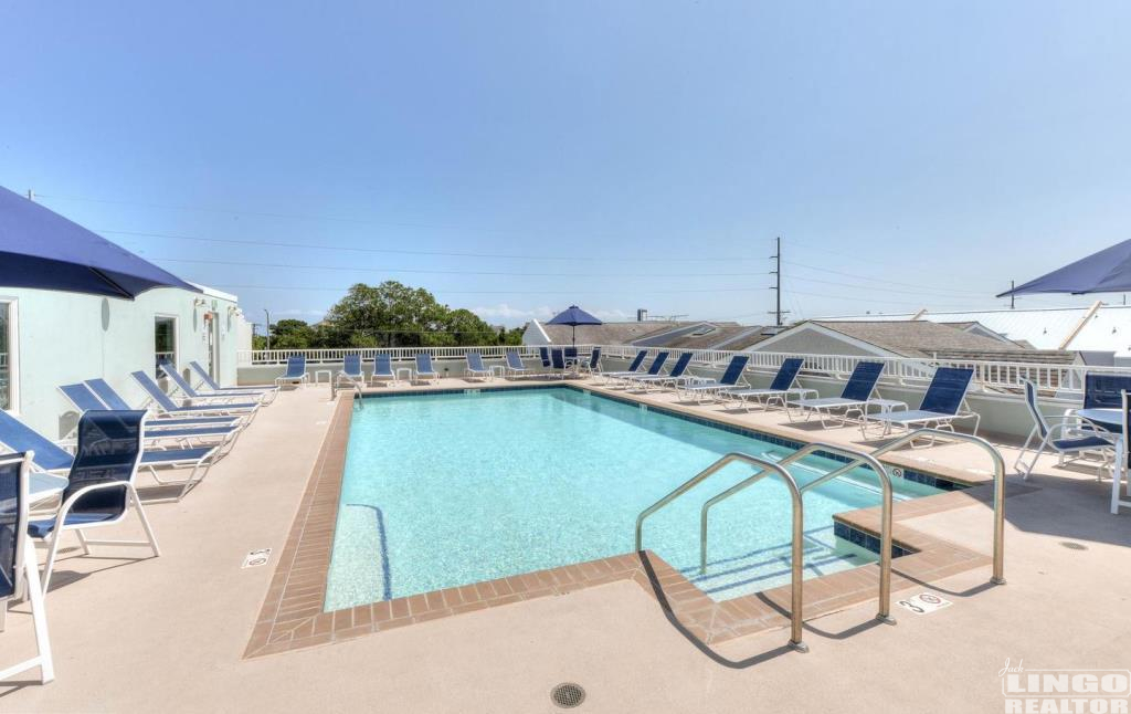 marinaviewpool2 100 COLLINS AVENUE #309  Rental Property