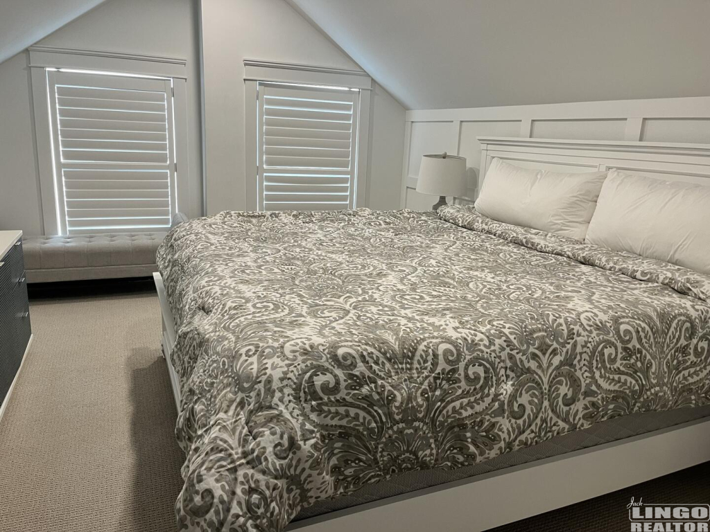 IMG_8662 77 LAKE AVENUE Rental Property IMG_8662 77 LAKE AVENUE Rental Property