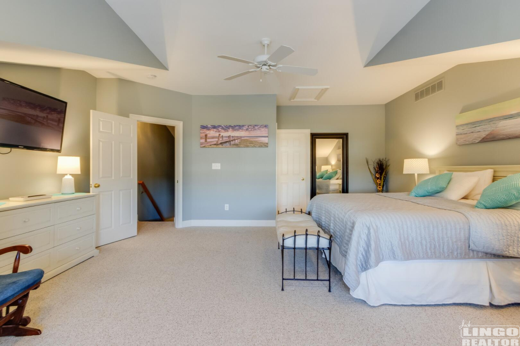 img_4859 6 NELL LOOP  Rental Property