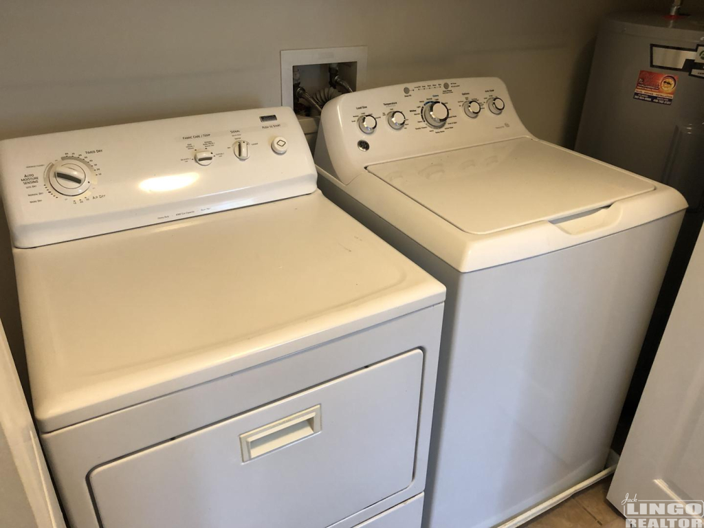 6202llaundry 6202 SANDY BOTTOM CIRCLE 19999  Rental Property