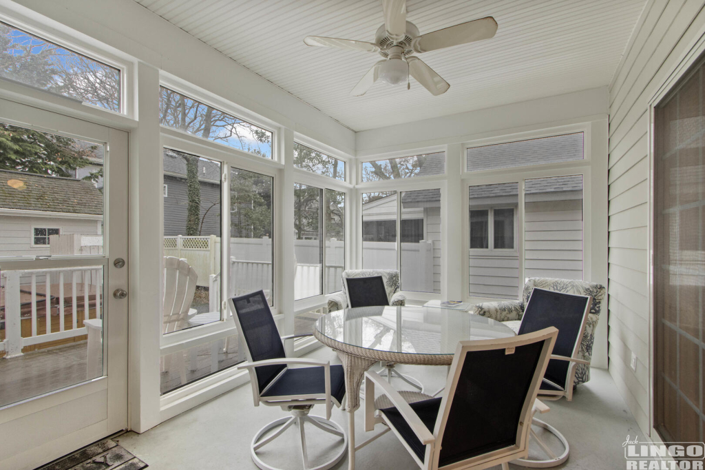 img_5761_878+(1) 10 NEW CASTLE STREET Rental Property