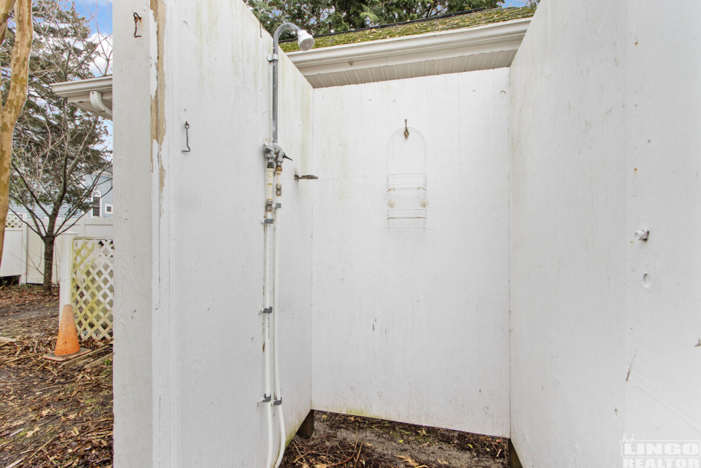 img_5770_806+(1) 10 NEW CASTLE STREET Rental Property