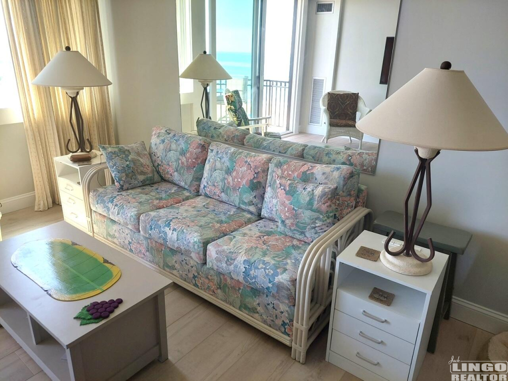 part0-1 ONE VIRGINIA #517 Rental Property