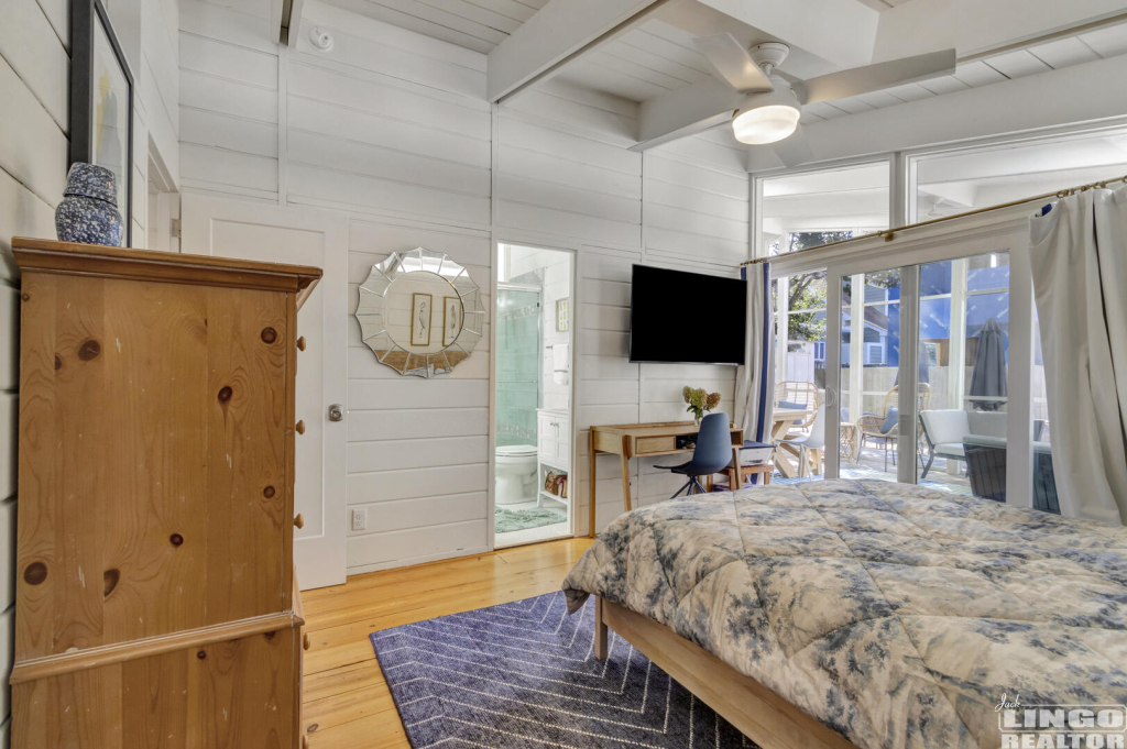 img_4603_437 110 CAROLINA STREET Rental Property