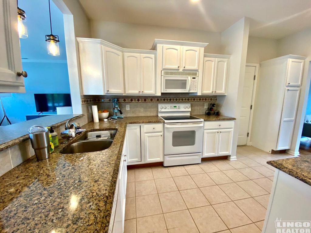 kautkit2 37488 KAITLYN DRIVE #33  Rental Property