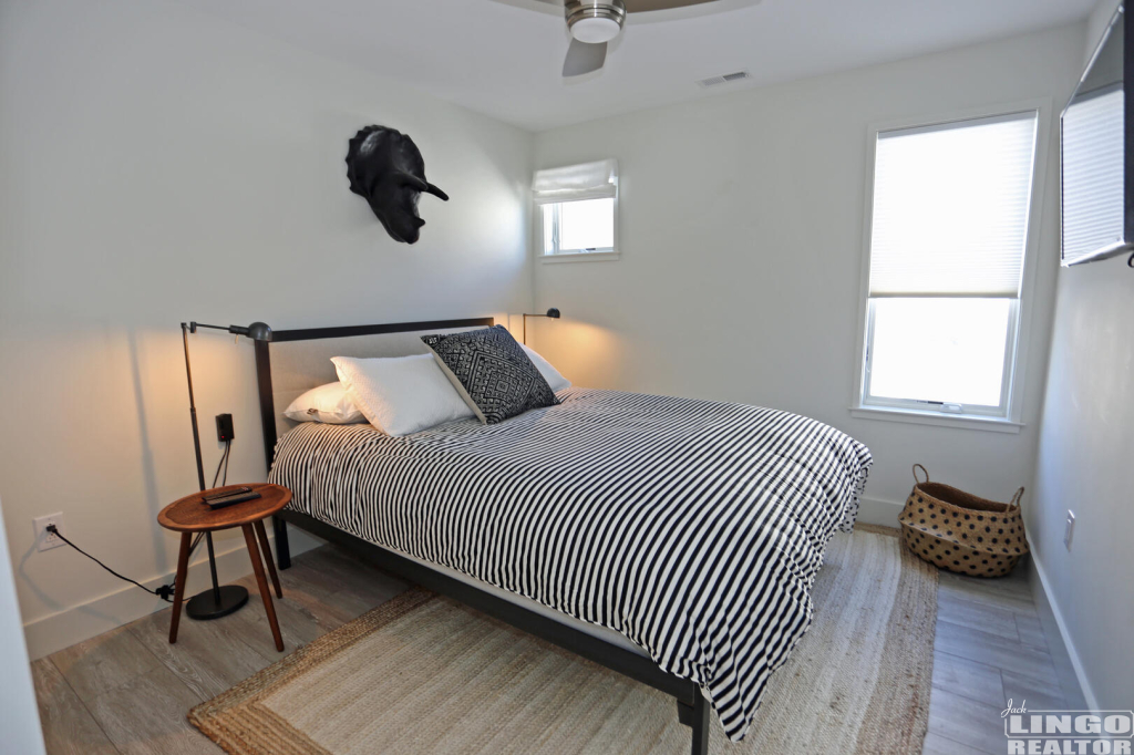 257D2E74-E42C-4D65-851C-3E96A36F9BA5 35 MARYLAND AVENUE  Rental Property