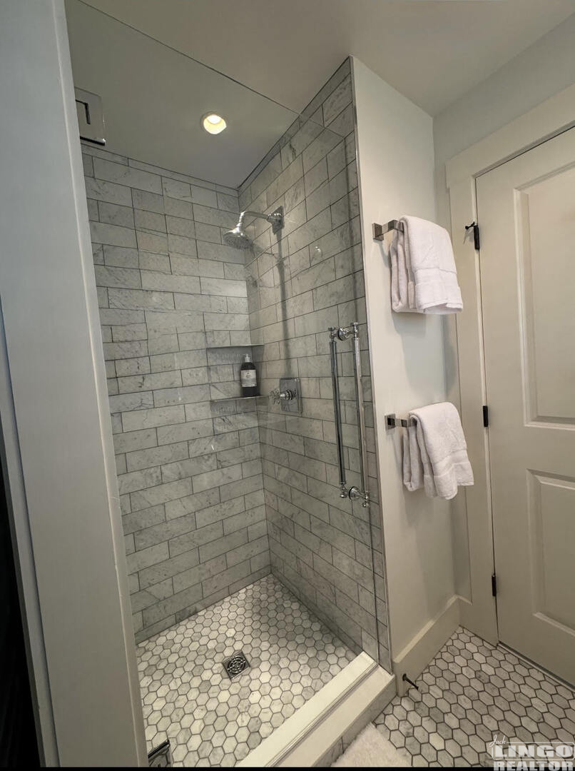 unnamed+(2) 164 HENLOPEN AVENUE #3  Rental Property