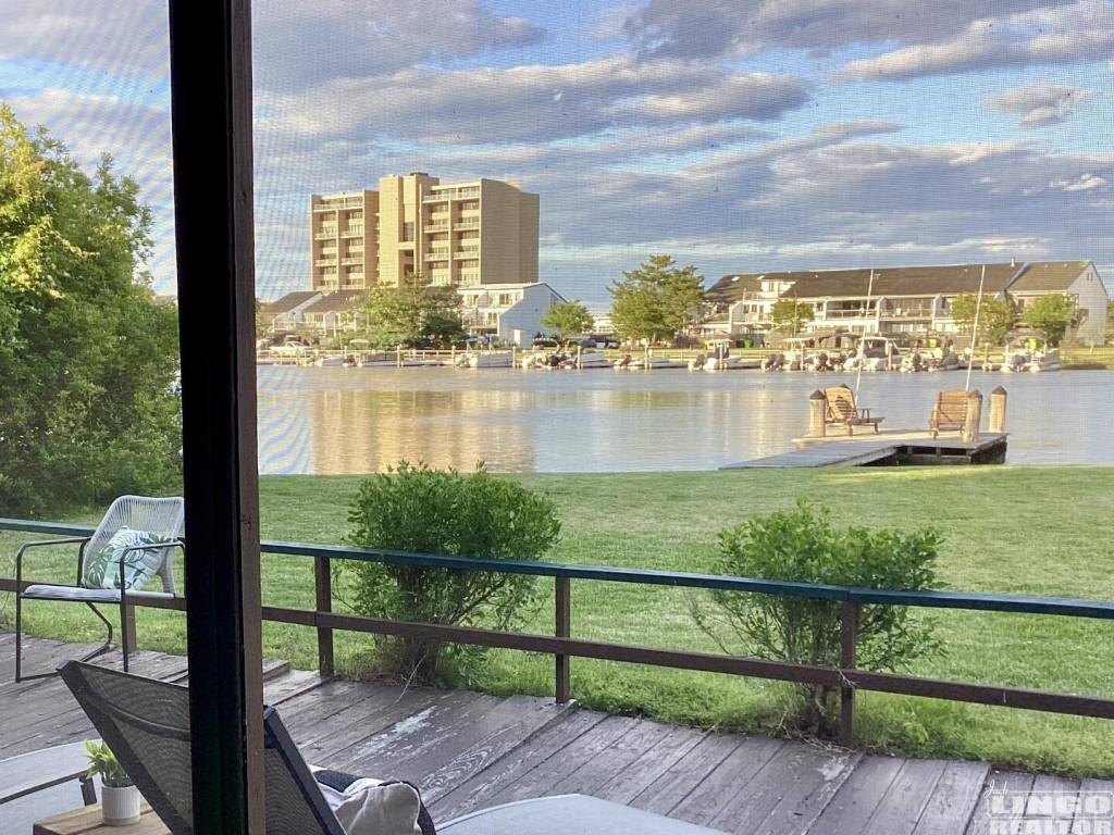 IMG_4084 37 HOLLY ROAD  Rental Property