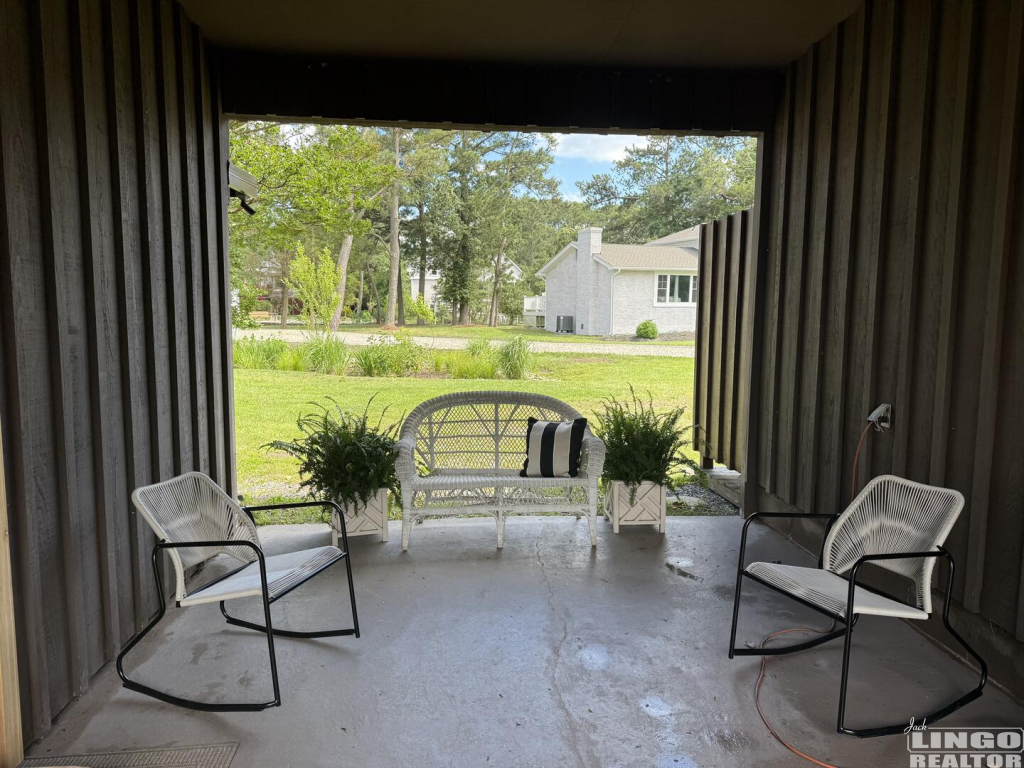 IMG_4090 37 HOLLY ROAD  Rental Property