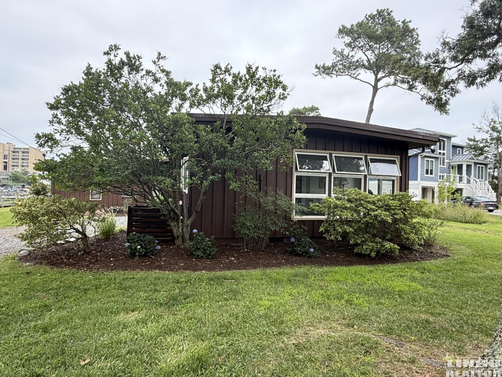 IMG_4094 37 HOLLY ROAD  Rental Property