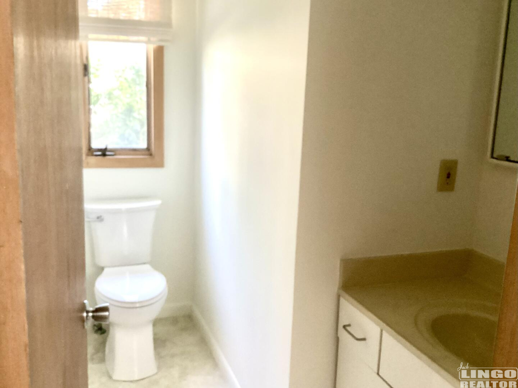 IMG_4107 37 HOLLY ROAD  Rental Property