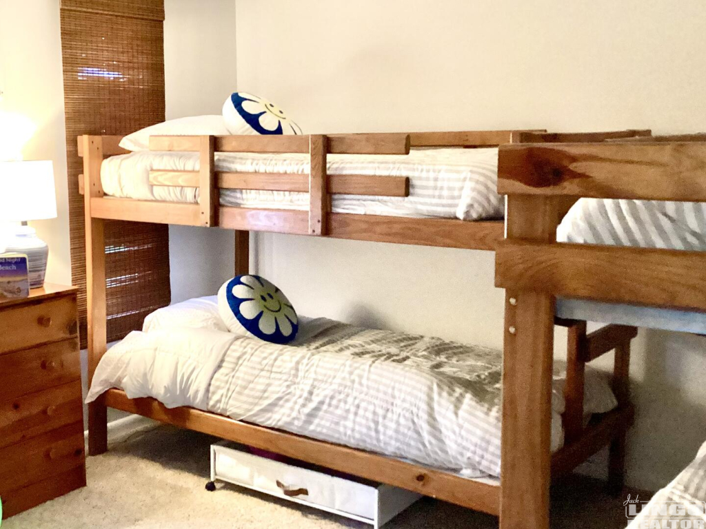 IMG_4108 37 HOLLY ROAD  Rental Property