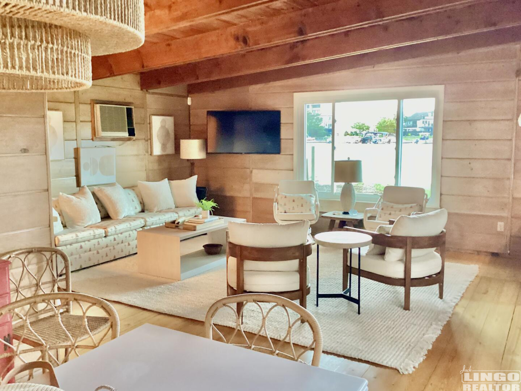 IMG_4111 37 HOLLY ROAD  Rental Property