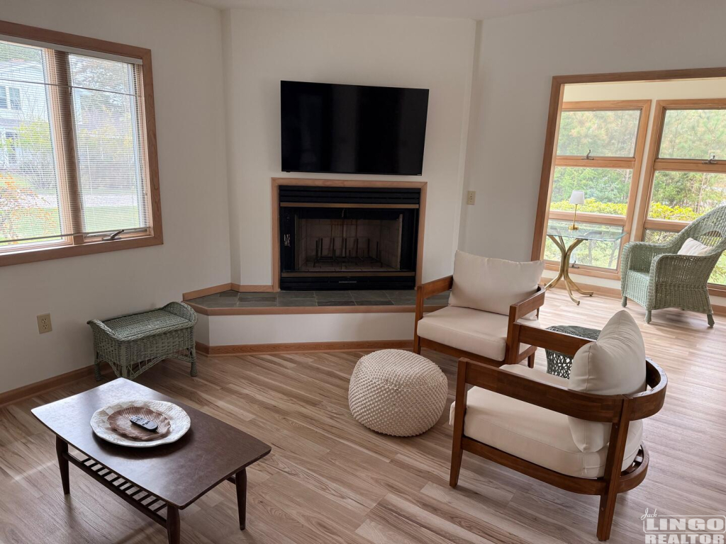 IMG_9761 37 HOLLY ROAD  Rental Property