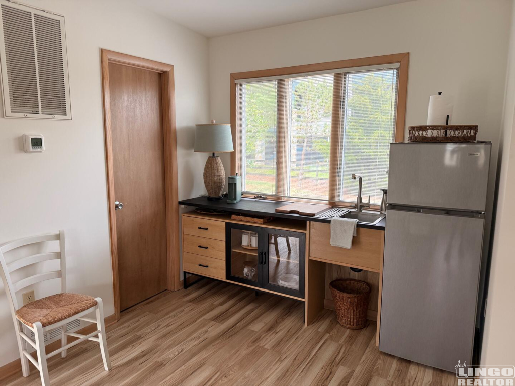 IMG_9763+(1) 37 HOLLY ROAD  Rental Property