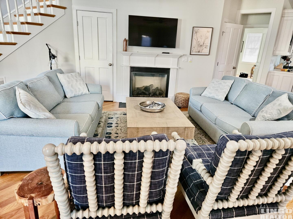 IMG_4654 Check-In/Check-Out - Jack Lingo REALTOR