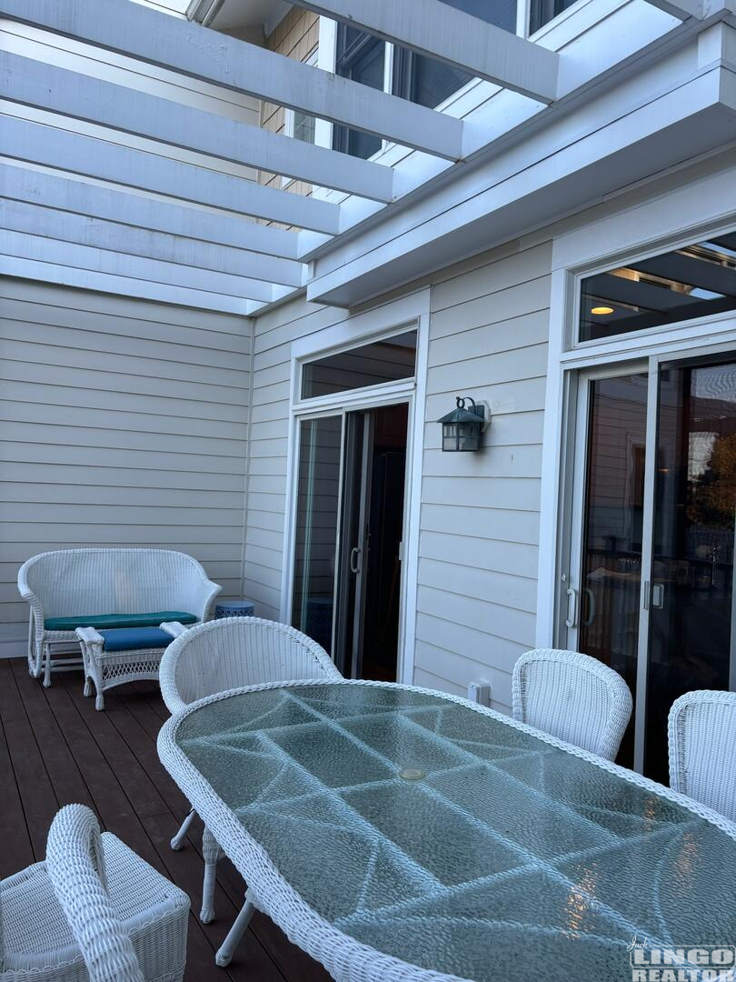 FrontDeck 18B CHRISTIAN STREET  Rental Property