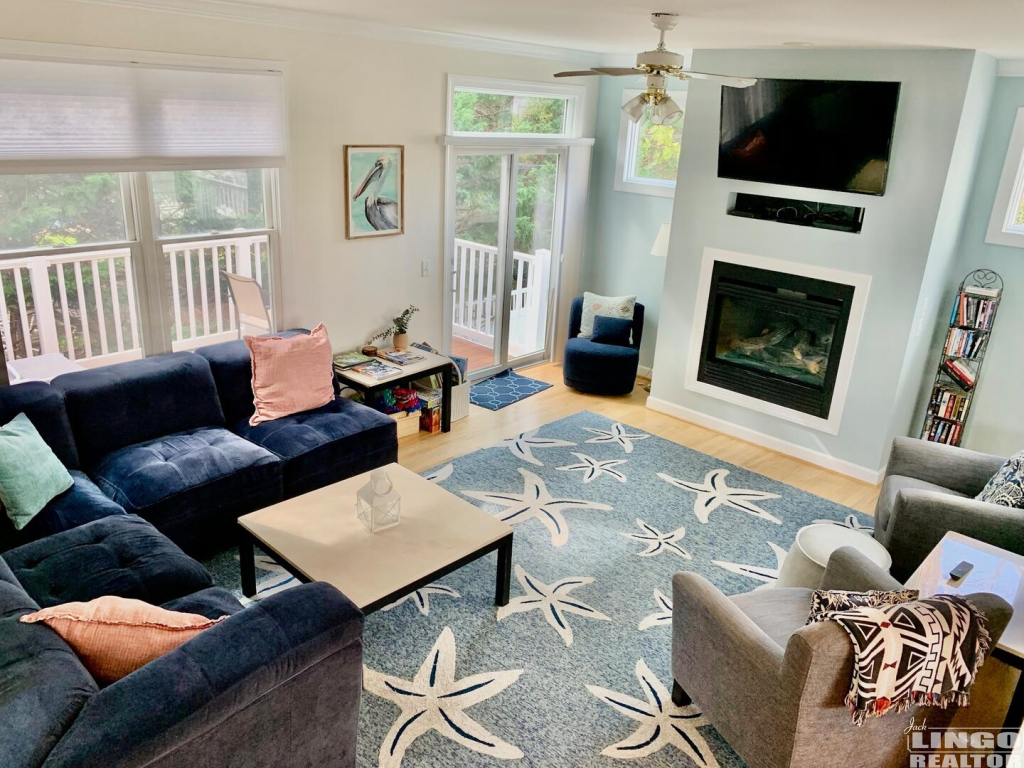LivingRoom 18B CHRISTIAN STREET  Rental Property