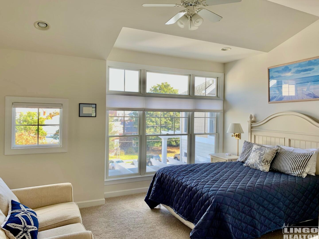 ThirdFloorEnsuite 18B CHRISTIAN STREET  Rental Property