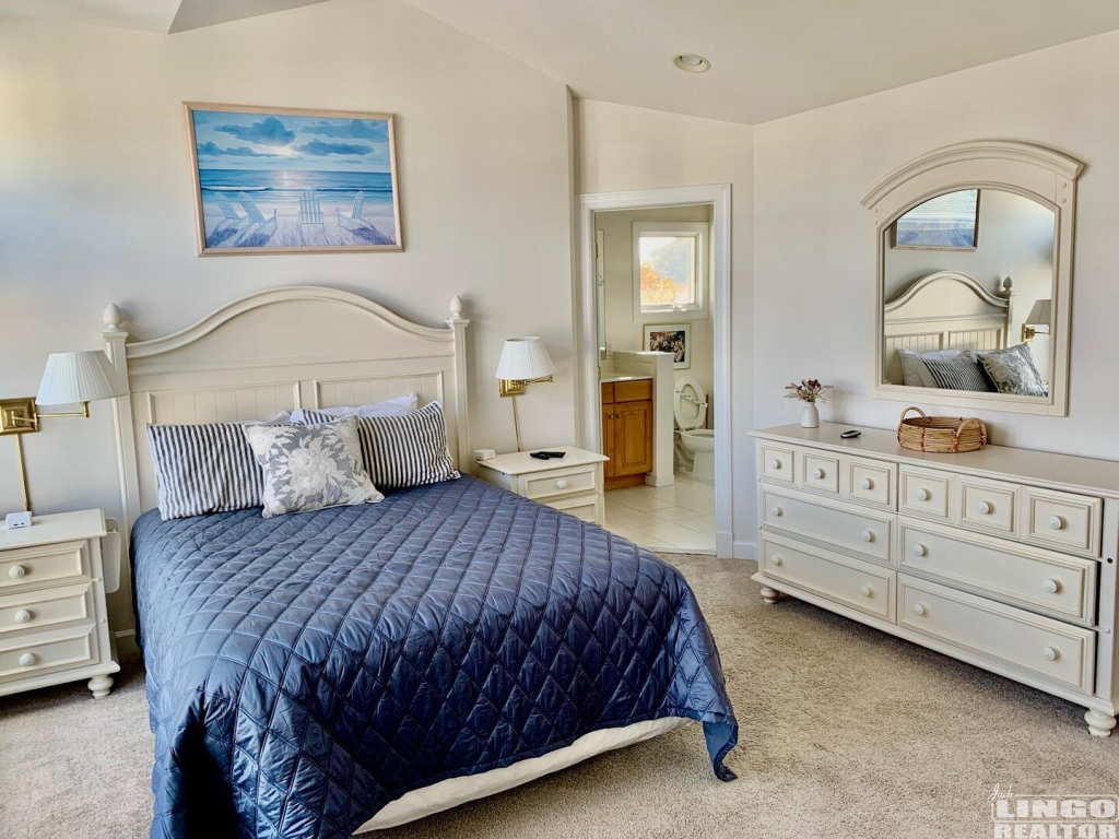 ThirdFloorEnsuite2 18B CHRISTIAN STREET  Rental Property