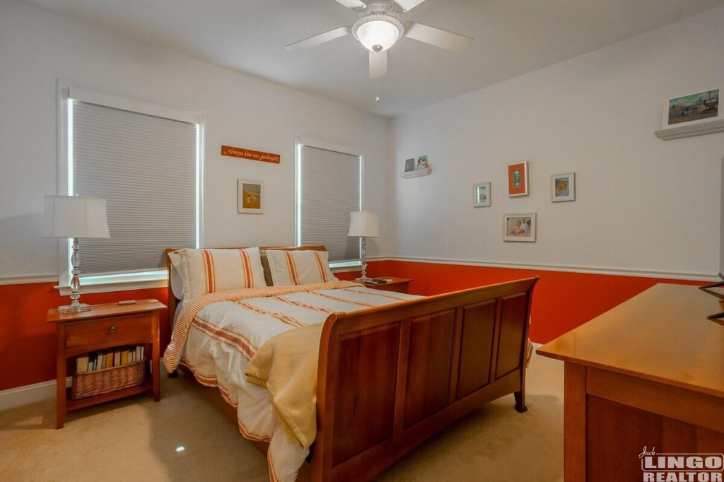 16+Collins+bedroom 16 COLLINS AVENUE Rental Property